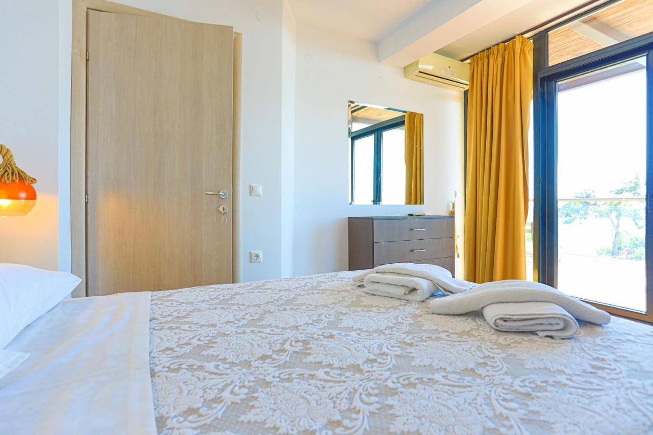 Kalma Villa Dio Nea Moudania Buitenkant foto