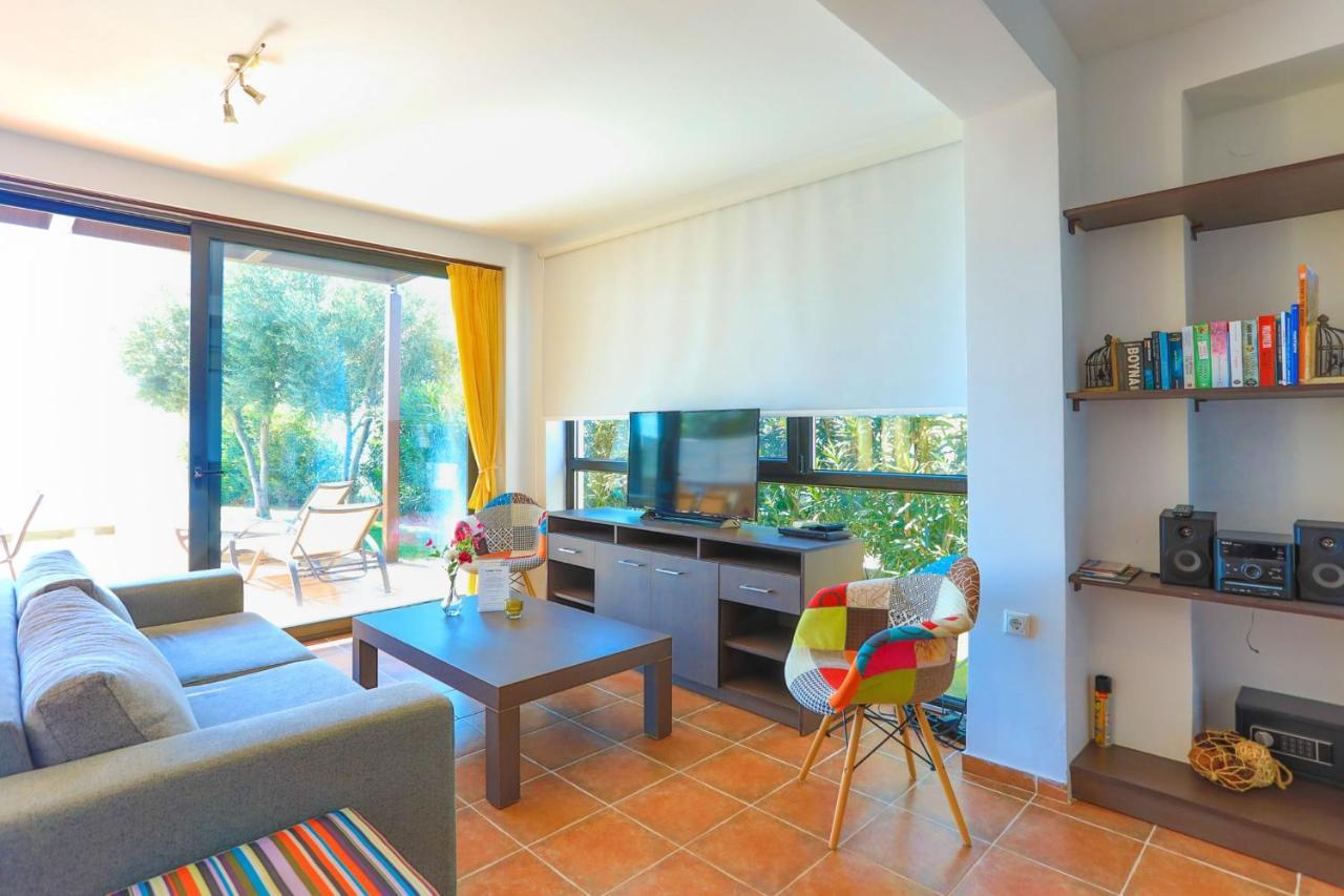 Kalma Villa Dio Nea Moudania Buitenkant foto